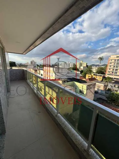 Residential apartment with 3 bedrooms and 3 bathrooms — photo 17
