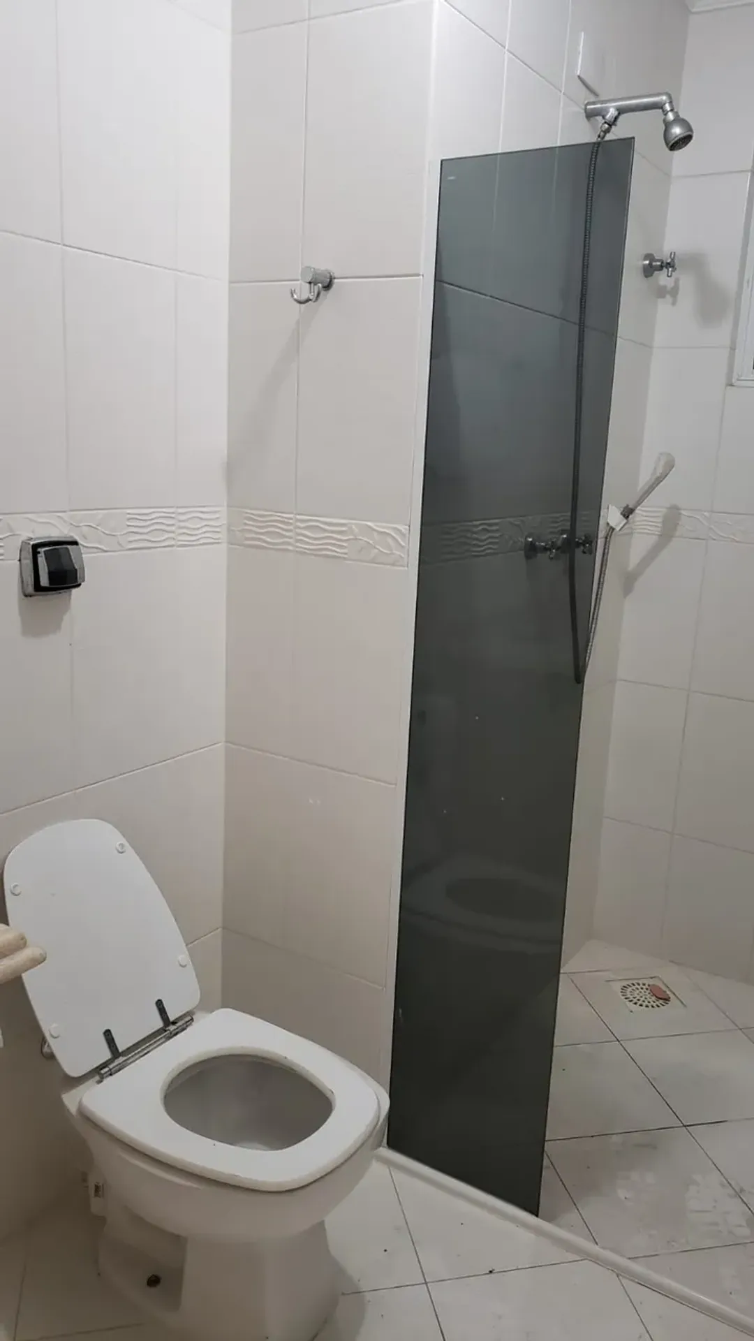 Casa com 4 quartos e 4 banheiros, 250 m² — photo 41