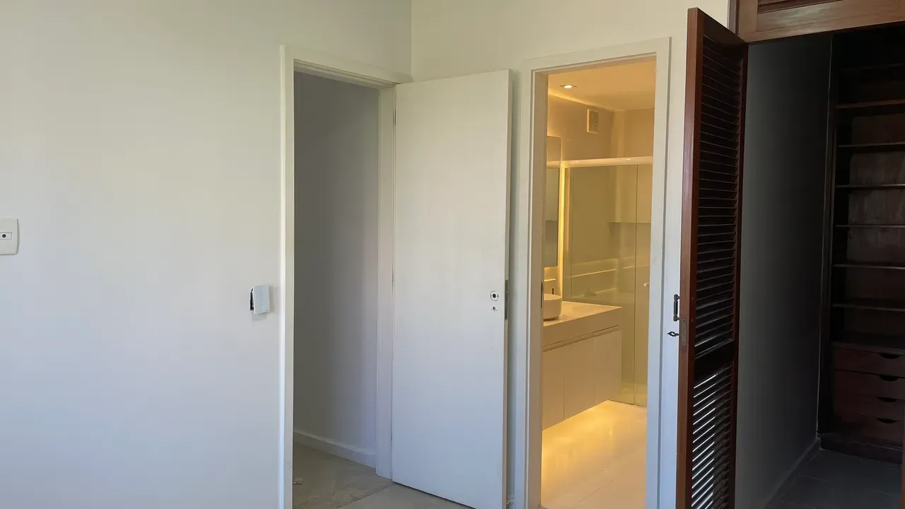 2-bedroom apartment with balcony and 3 bathrooms — photo 21