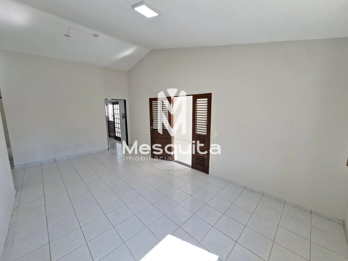 Будинок 240 м² з 3 спальнями та 1 люкс-ванною — photo 3