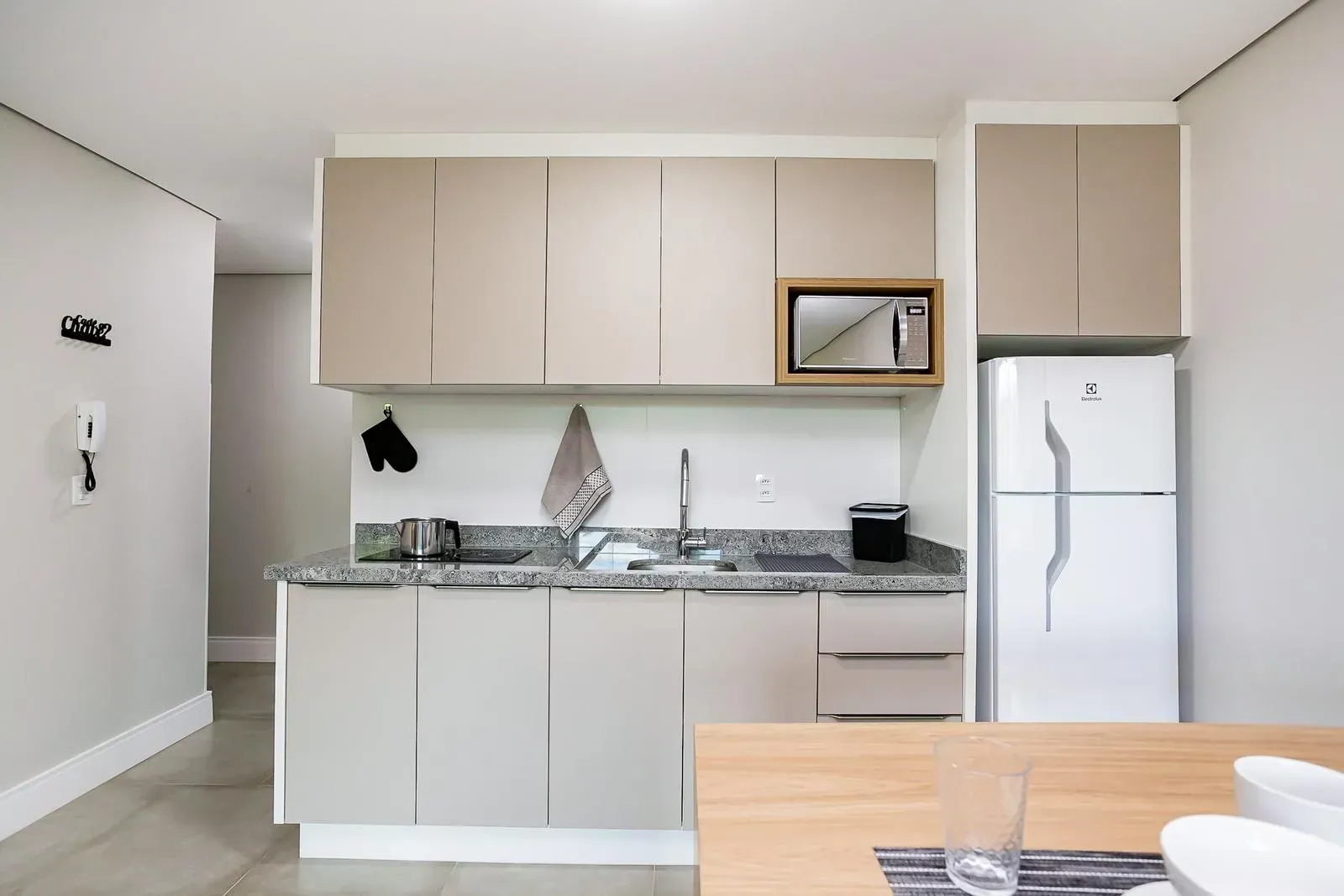 Furnished 27 m² apartment with 1 en-suite and no parking — photo 21