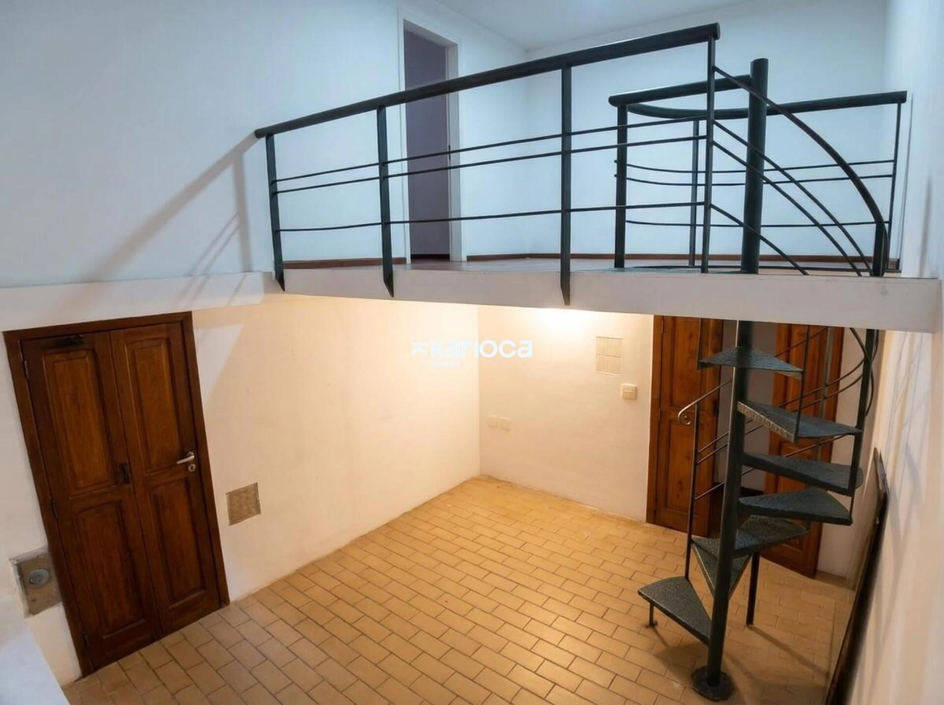 4-bedroom apartment with a washing machine — photo 14