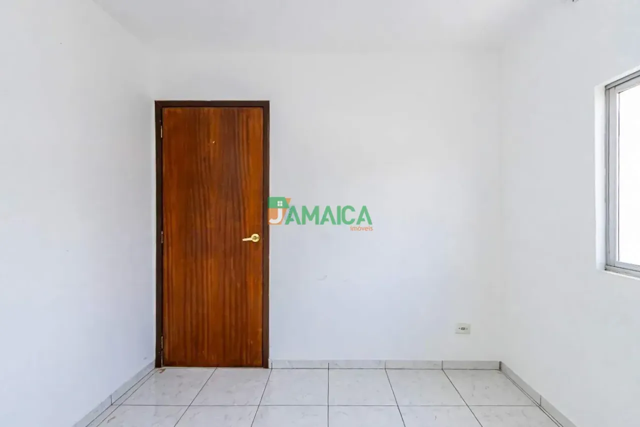 Unfurnished 101 m² house with 3 bedrooms and 3 parking — photo 15