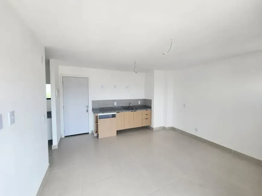 One-bedroom apartment with a mountain view in Rio de Janeiro — photo 9