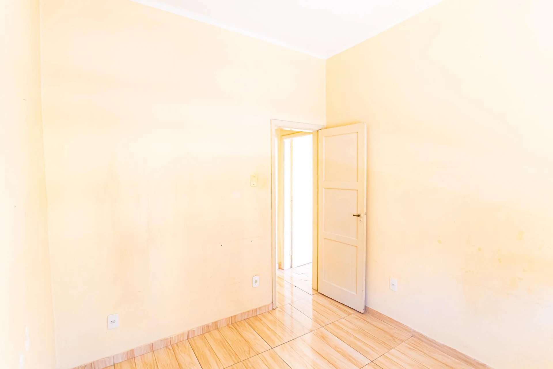 Rental apartment with 2 bedrooms and 1 bathroom — photo 22