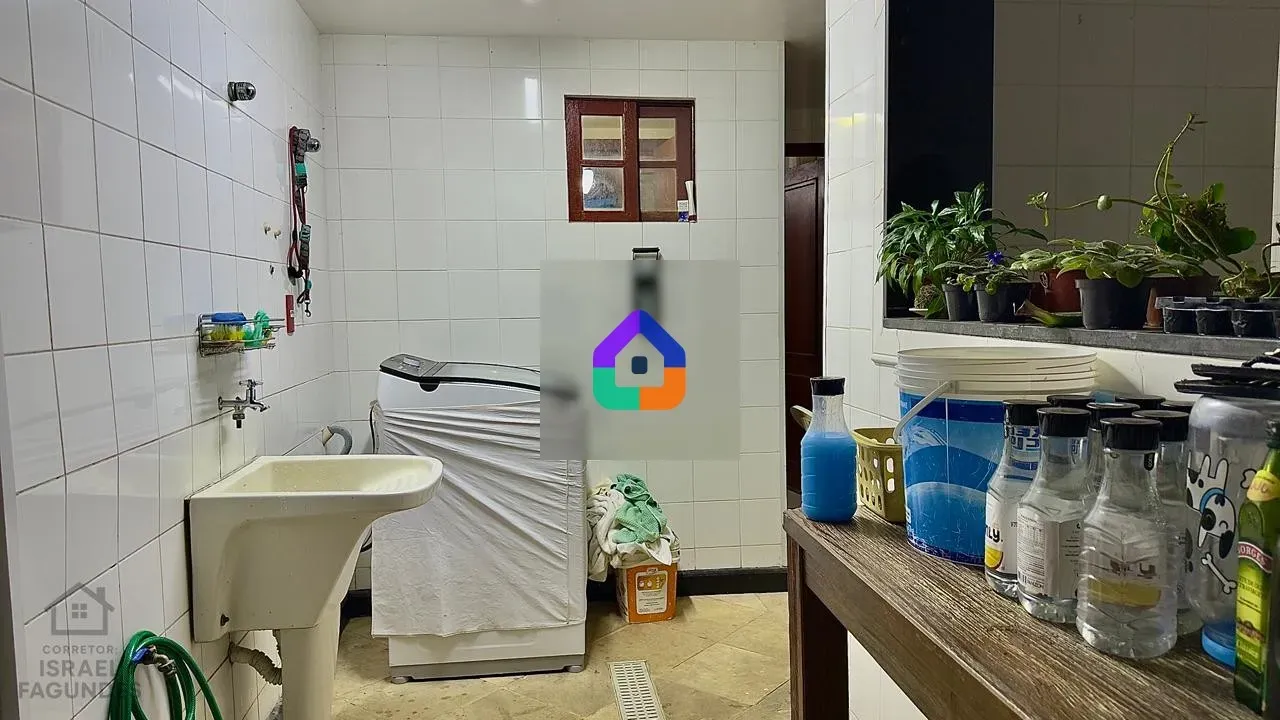 Furnished 605 m² house with 6 bedrooms and 15 parking — photo 16