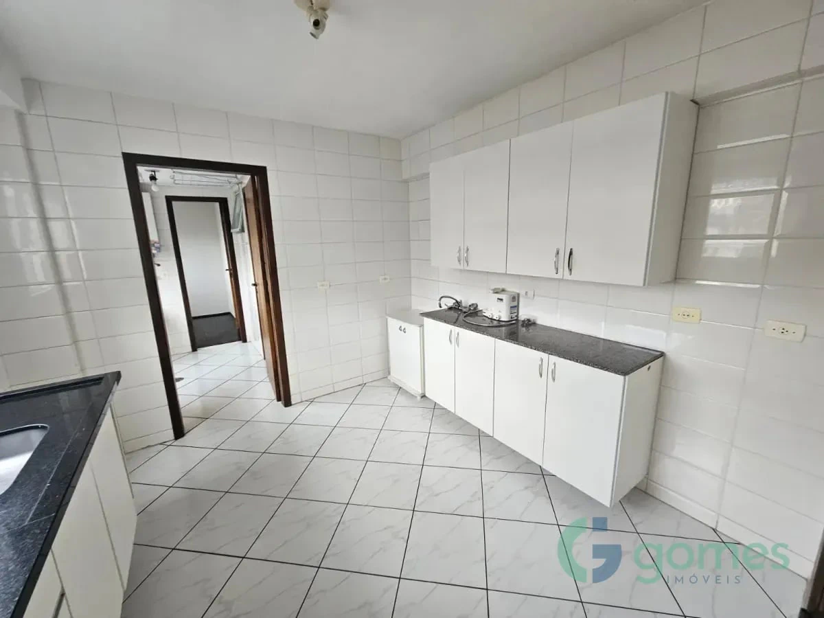 Departamento de 3 dormitorios con bañera en Curitiba — photo 13