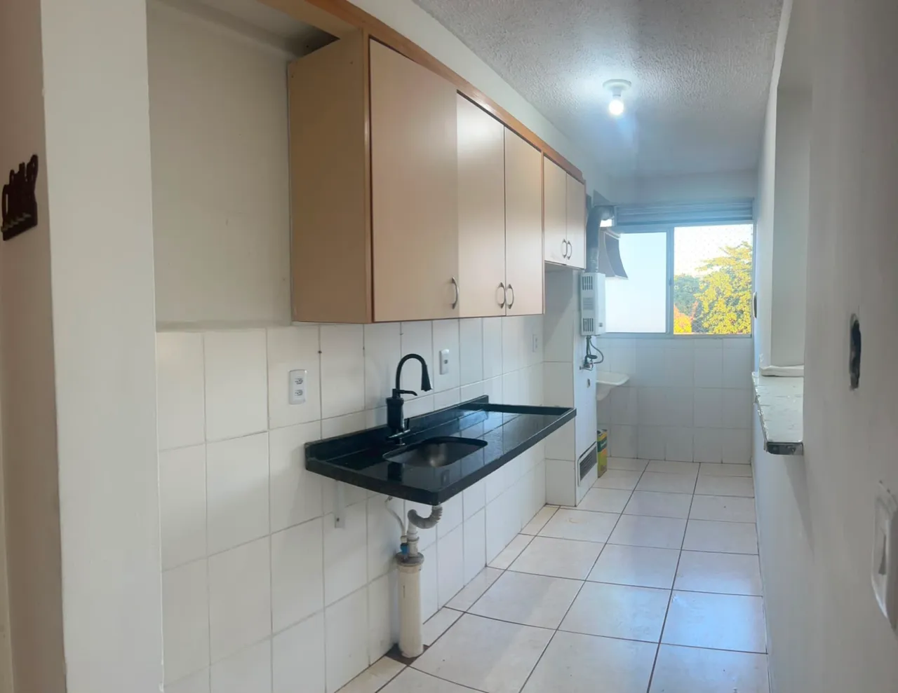 Apartamento con 2 dormitorios y cocina independiente a gas — photo 2