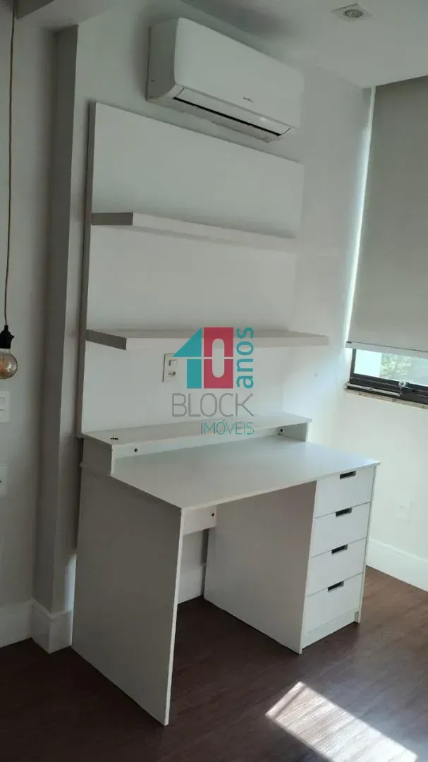 Casa de condomínio com 3 suítes e 200 m² — photo 40