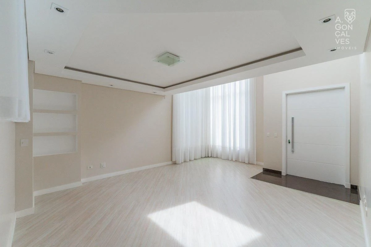 4-bedroom house with floor-to-ceiling windows in Curitiba — photo 41