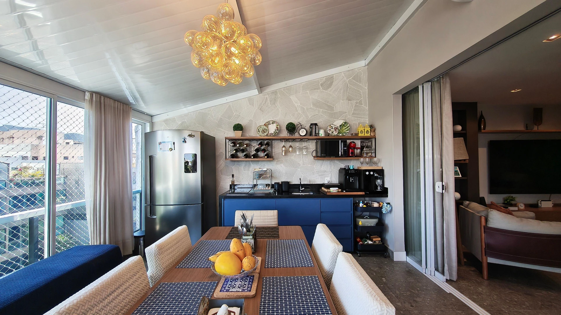 Apartamento mobiliado com 3 suítes e varanda com churrasqueira — photo 9
