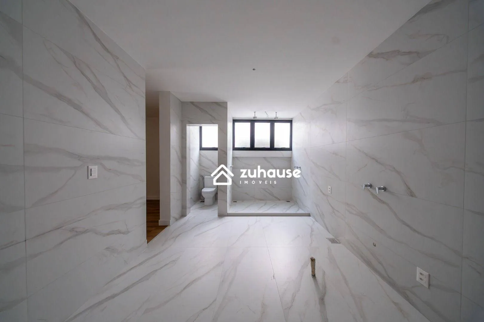 Casa tríplex com 5 quartos e 5 banheiros — photo 26