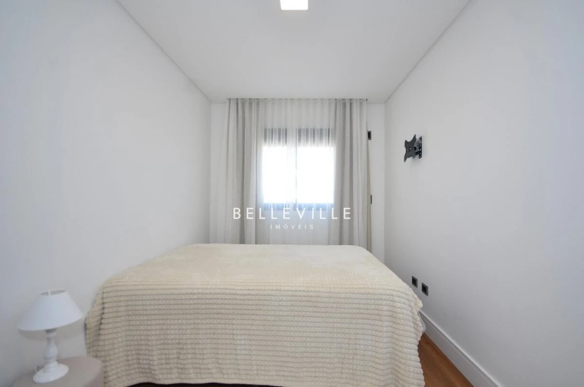 Dishwasher in a 3-bedroom apartment, 151 m² — photo 35