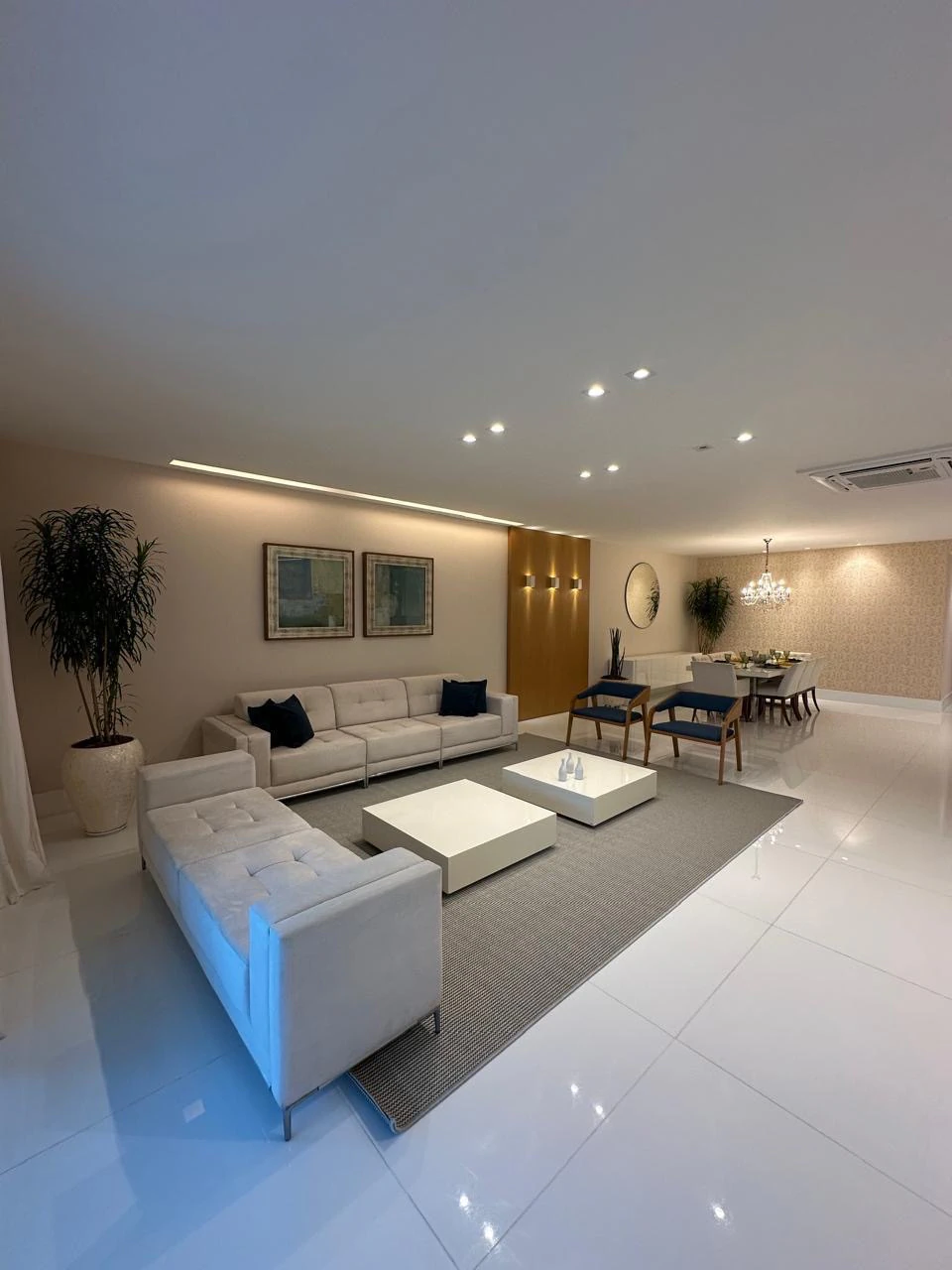 Apartamento mobiliado reformado com 4 suítes e 392 m² — photo 13