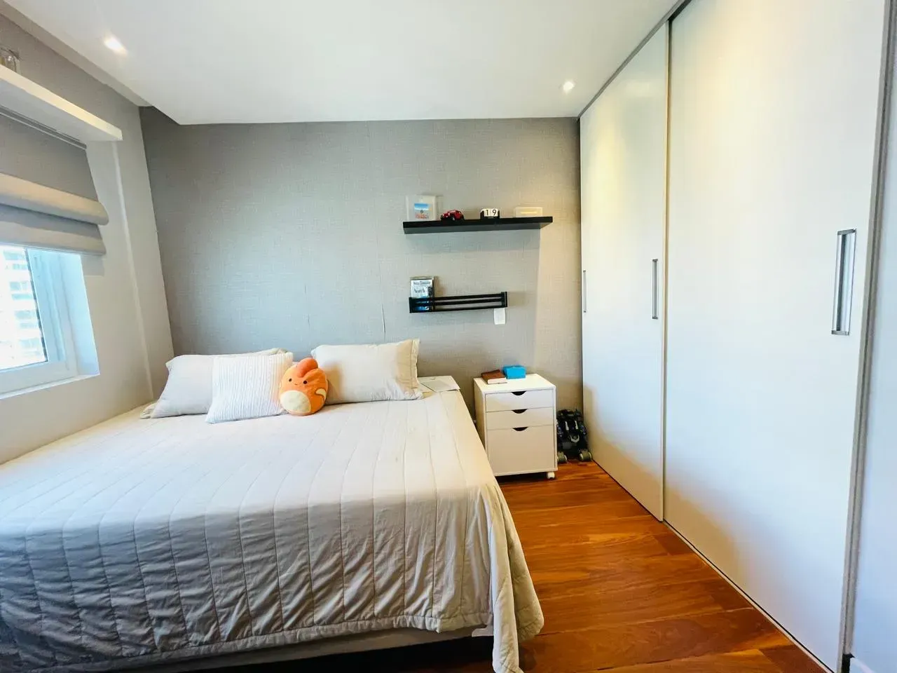 Furnished apartment with 3 bedrooms and 4 bathrooms — photo 19