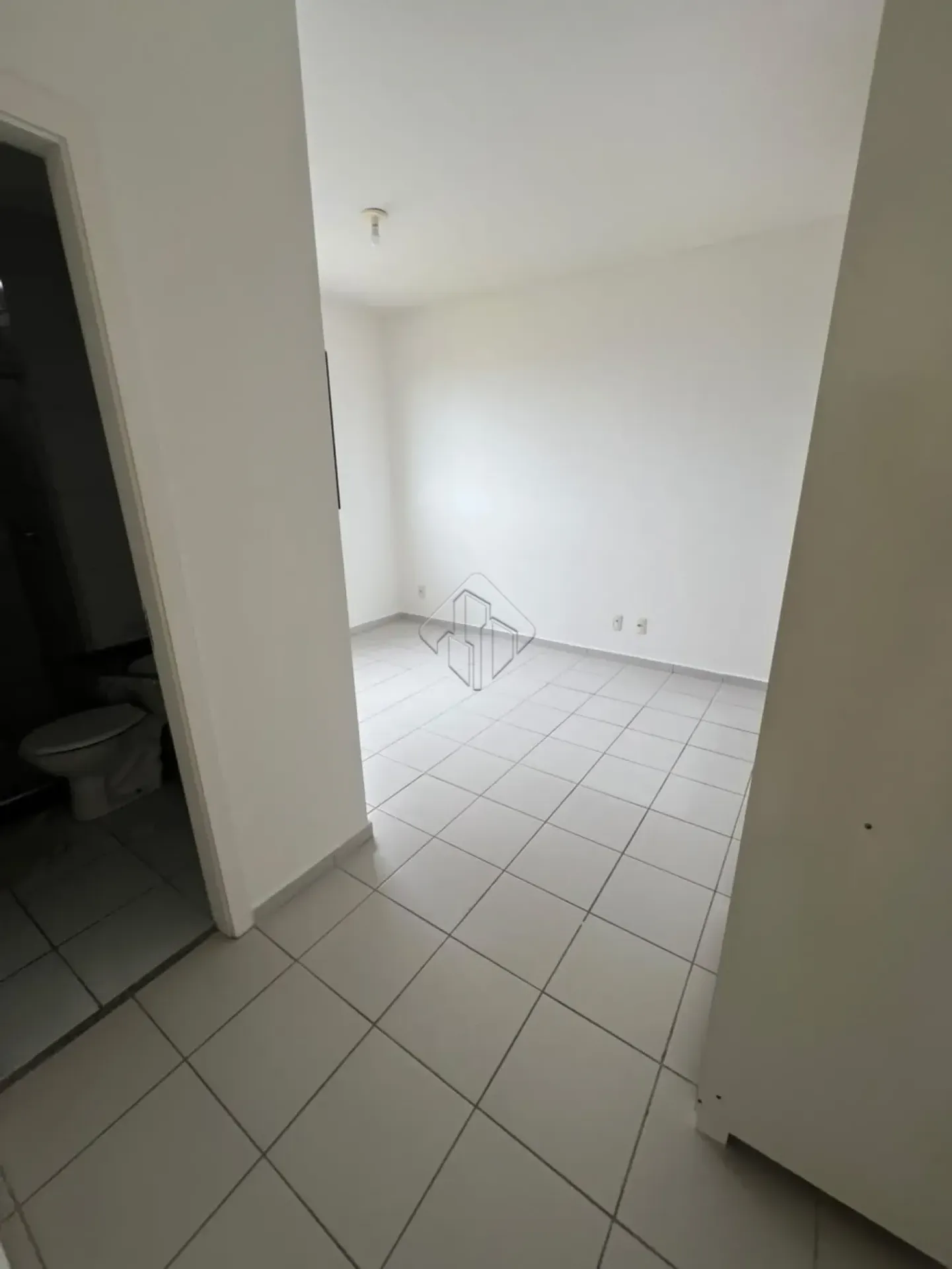 Apartamento de 2 quartos em condomínio com piscina — photo 23