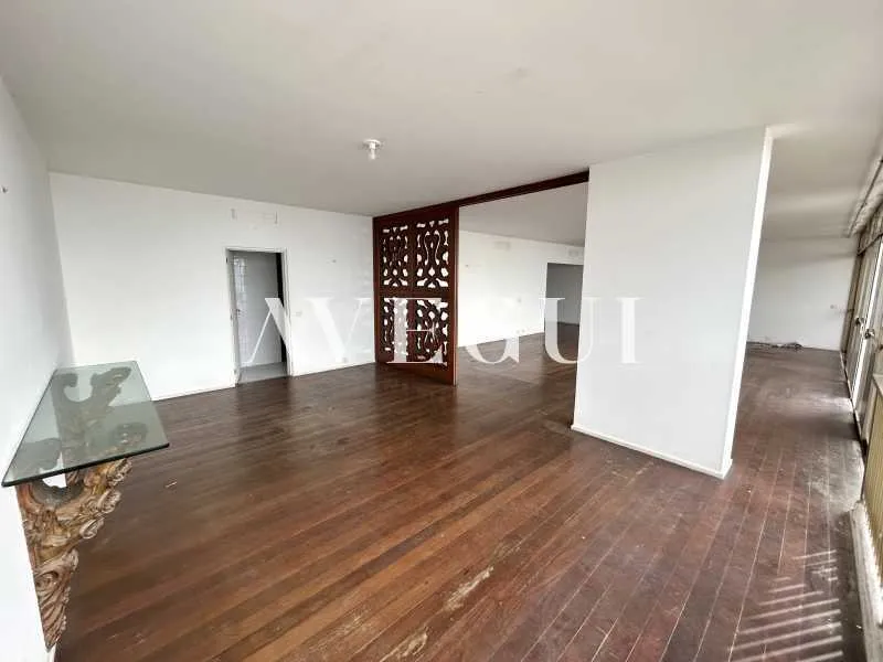 Residential apartment with 4 bedrooms and 4 bathrooms — photo 10