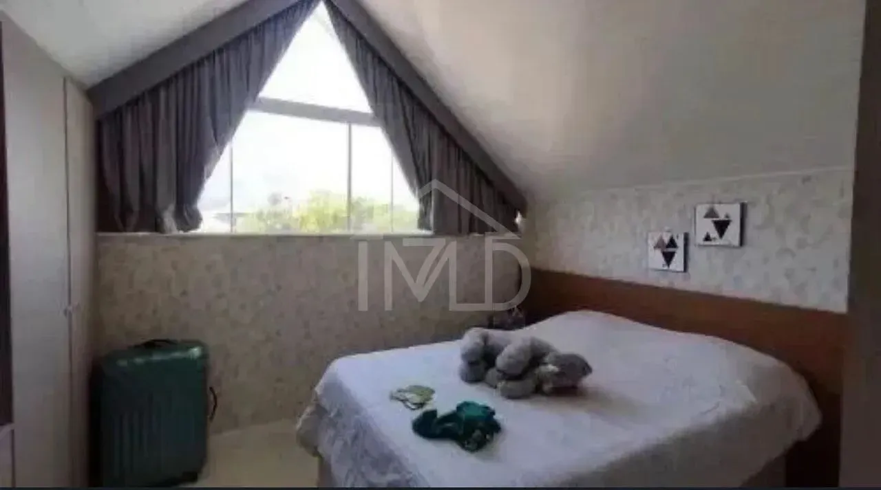 Furnished house with 5 bedrooms and 300 m² plus balcony — photo 12