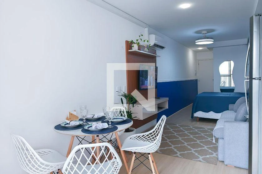 Apartamento amueblado de 1 dormitorio con 35 m² y balcón cerrado — photo 7