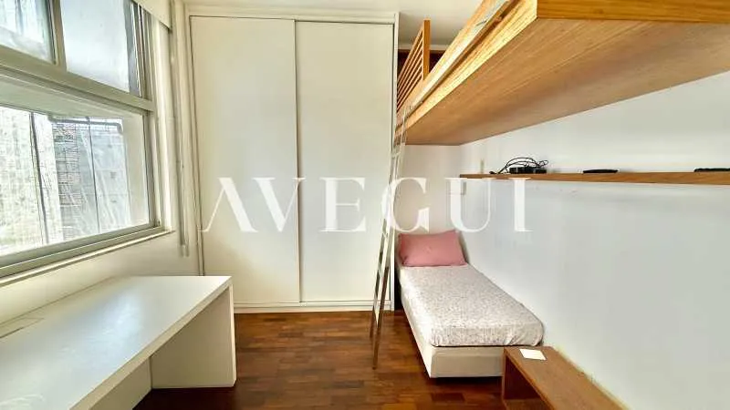 Furnished 4-bedroom apartment with 140 m² — photo 22
