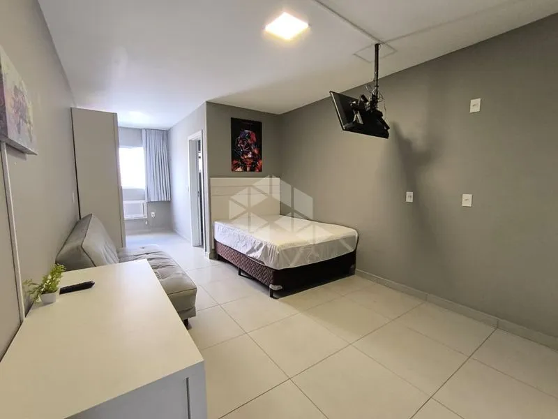 Furnished 40 m² apartment with an en-suite bedroom — photo 4