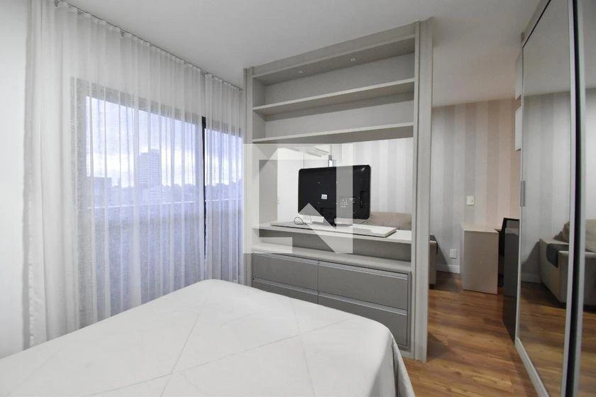 Furnished studio, 35 m², with a home office — photo 7