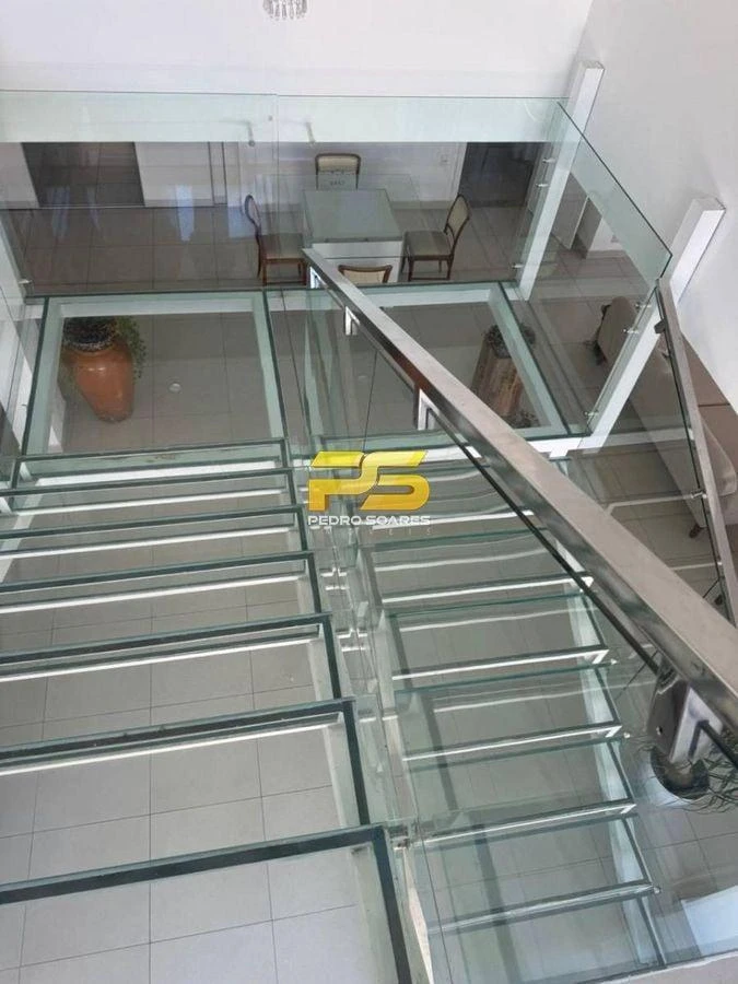 Furnished apartment, 1000 m², with a glass-enclosed balcony — photo 13