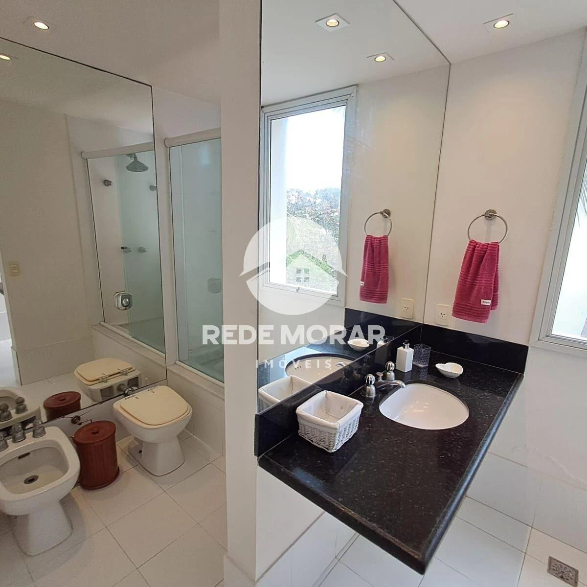 Furnished house, 1450 m², with a water view — photo 2