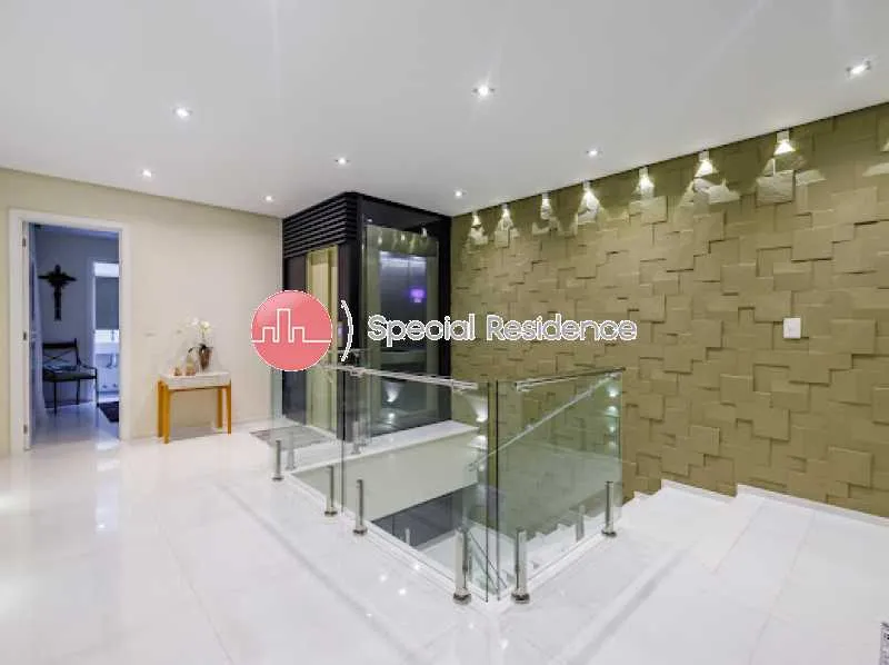Furnished triplex house with 3 bedrooms and 5 bathrooms — photo 26