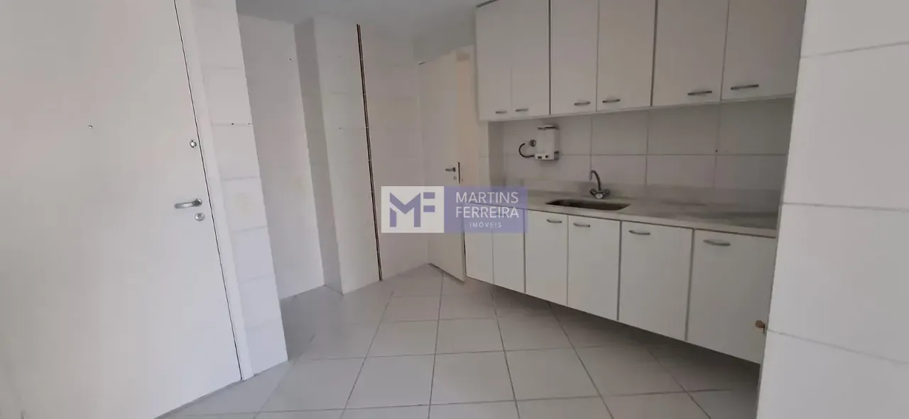 Apartamento com 4 quartos e varanda no terraço — photo 20