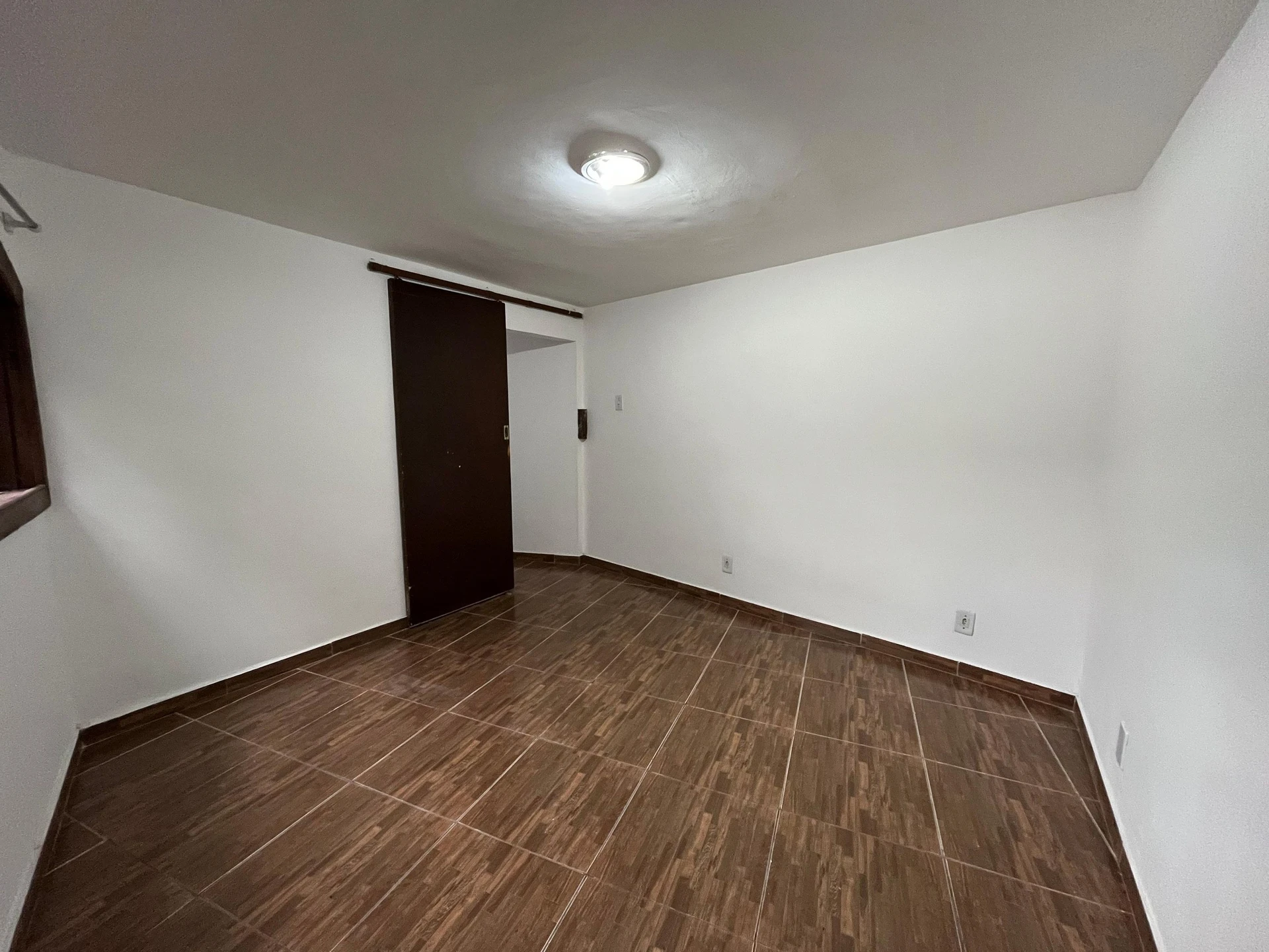 Casa em condomínio desocupada com 2 quartos e 1 banheiro — photo 21