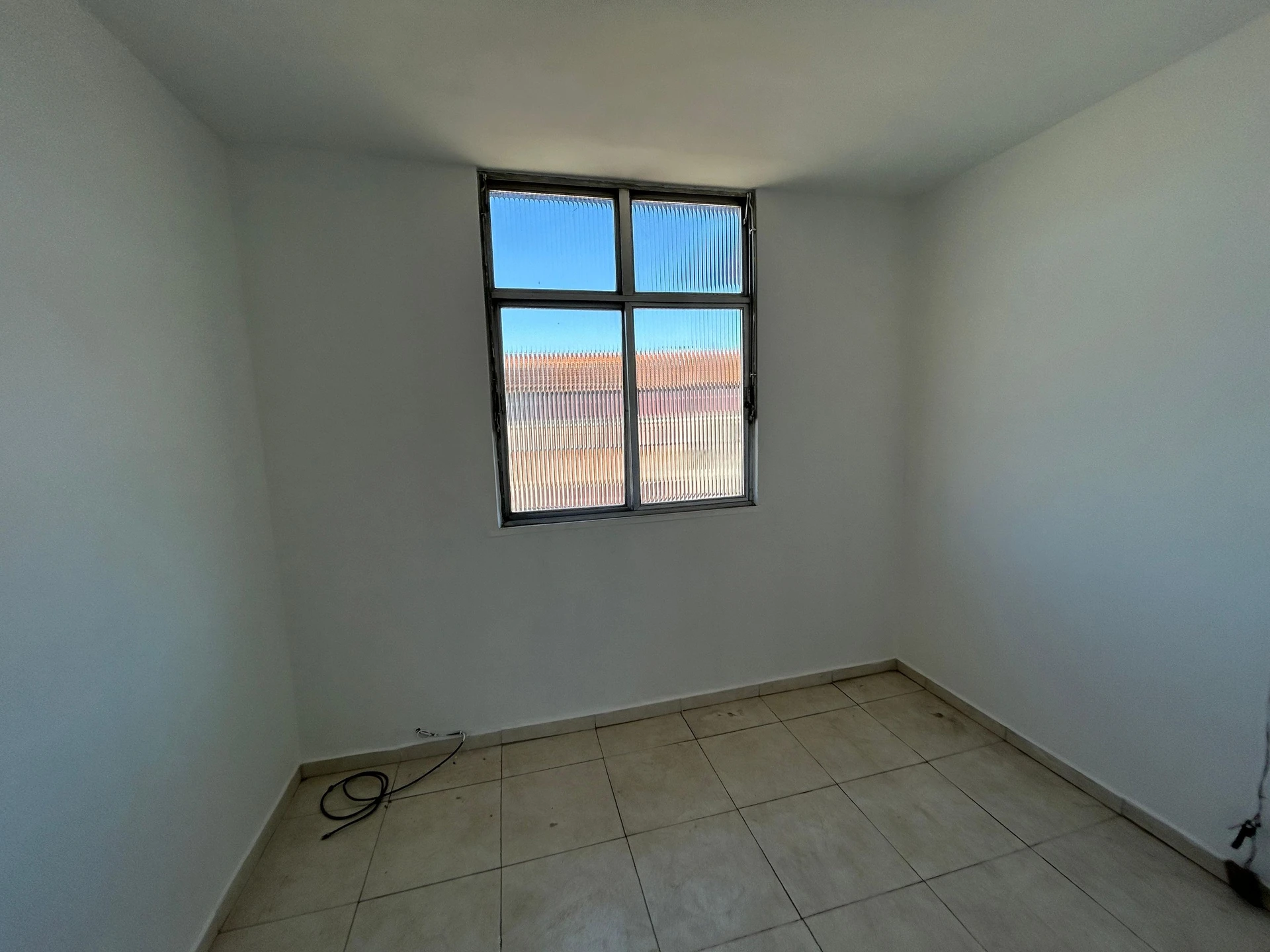 Unfurnished 3-bedroom apartment with 2 baths, no parking — photo 11
