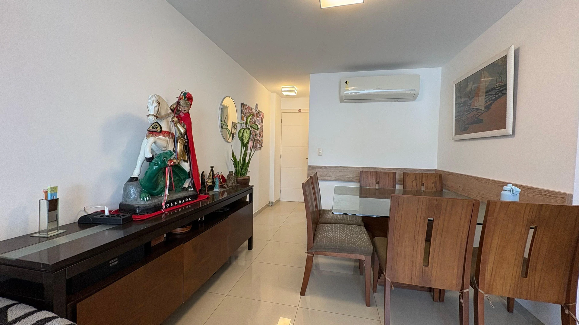 100 m² apartment with a grill on the balcony and a jacuzzi — photo 8