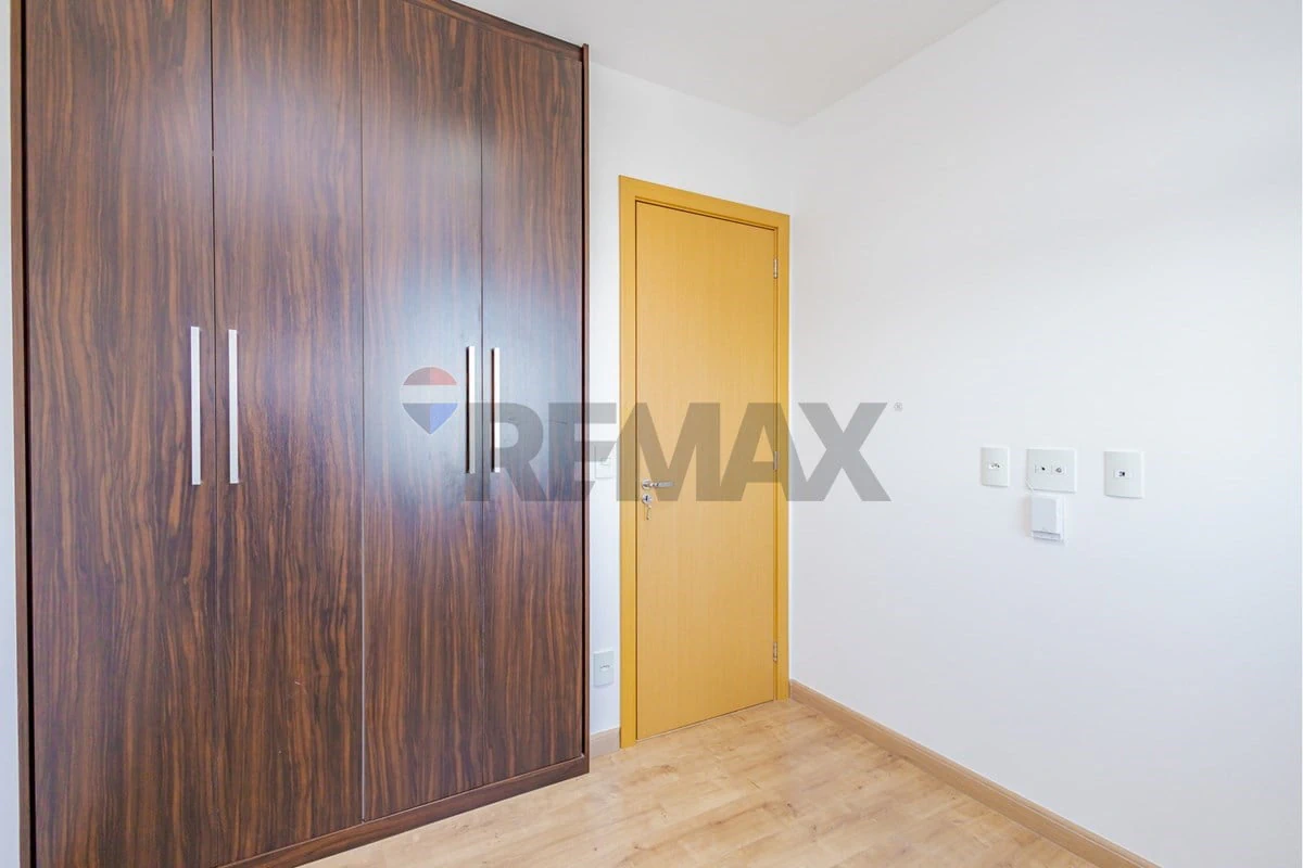 2-bedroom apartment with balcony and 2 parking spaces — photo 8