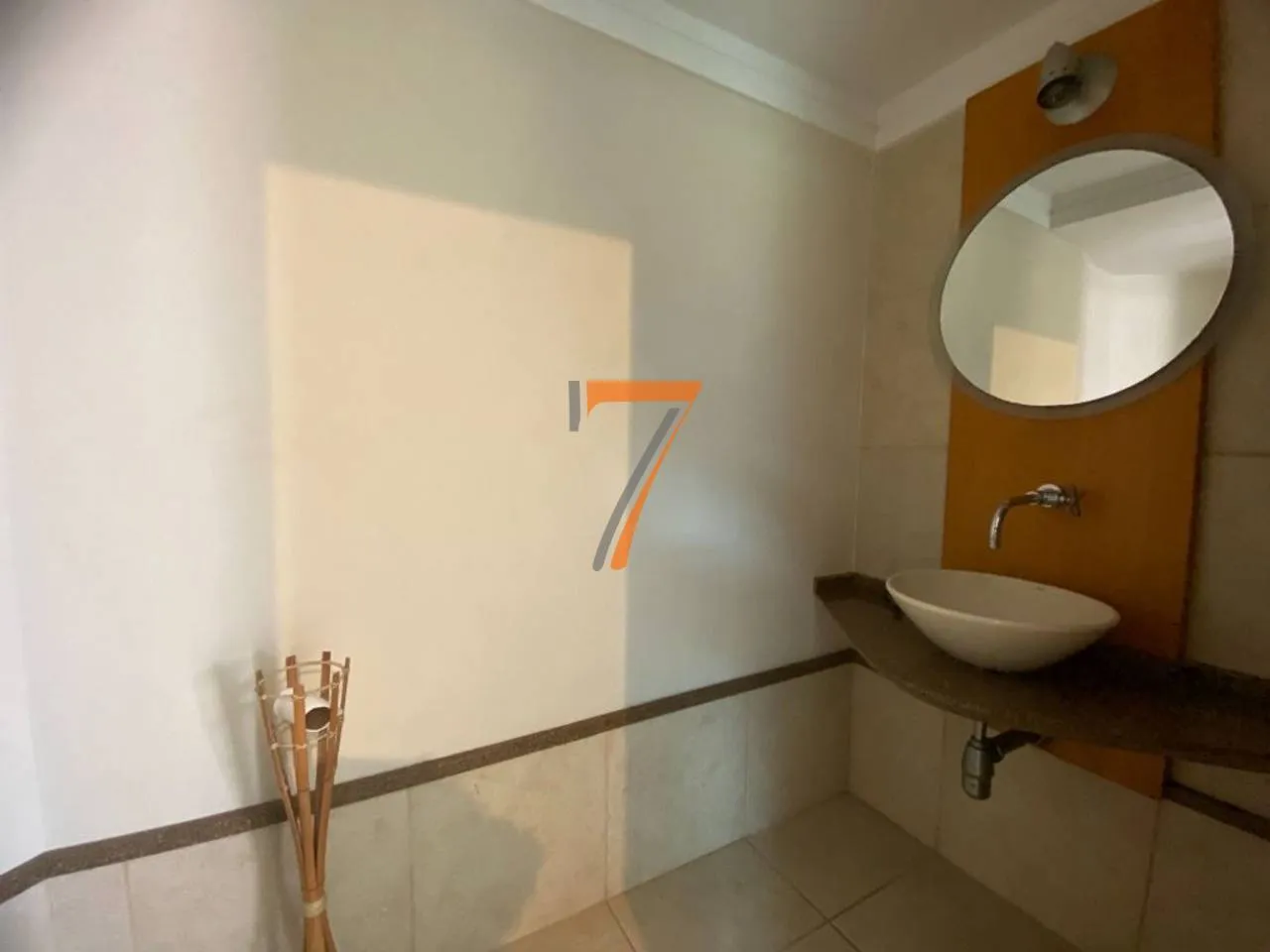 3-bedroom house with a water view in Florianópolis — photo 31