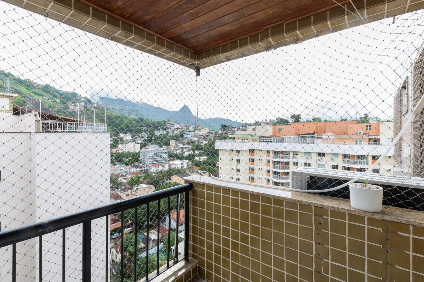 4-bedroom apartment with a mountain view in Rio de Janeiro