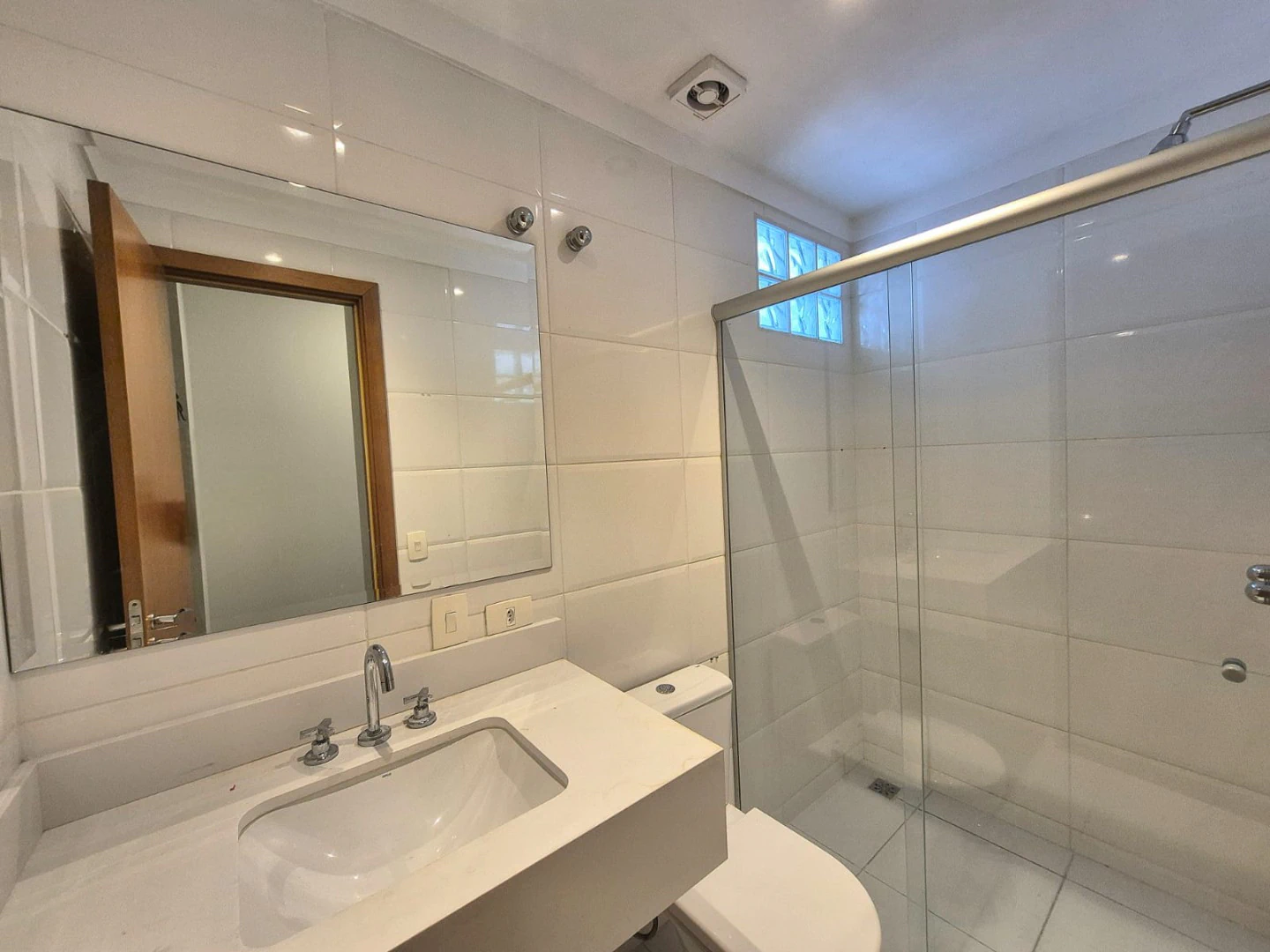 Apartment, 90 m², with wood or laminate floors — photo 8