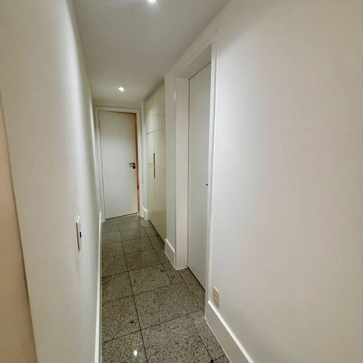 Furnished 150 m² apartment with 2 en-suite bedrooms — photo 2