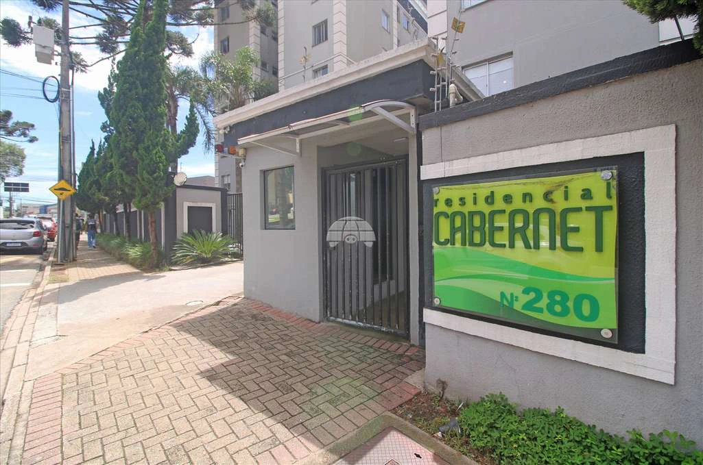 2-bedroom apartment with 2 parking spaces