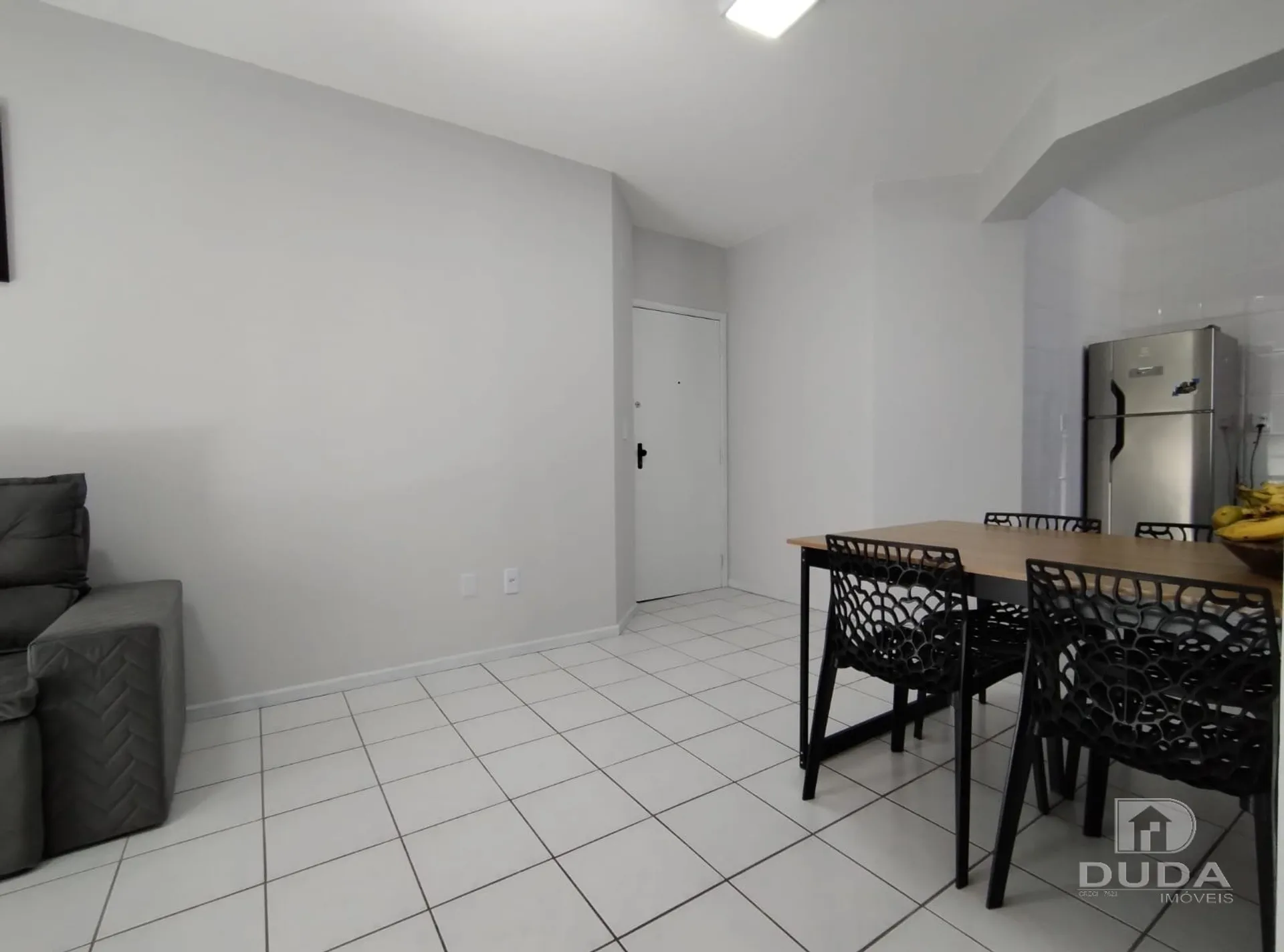 Apartamento amueblado de 2 dormitorios con plaza — photo 12