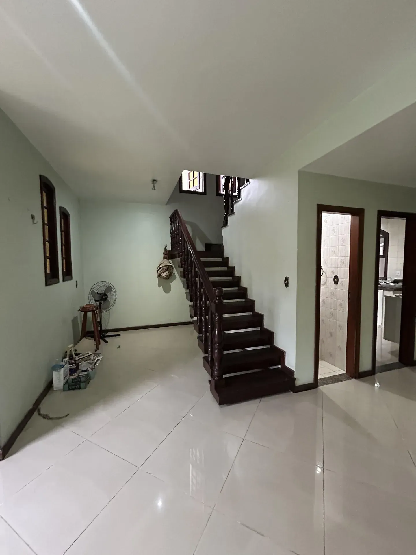 Casa com 4 quartos e 4 banheiros com box de vidro — photo 25