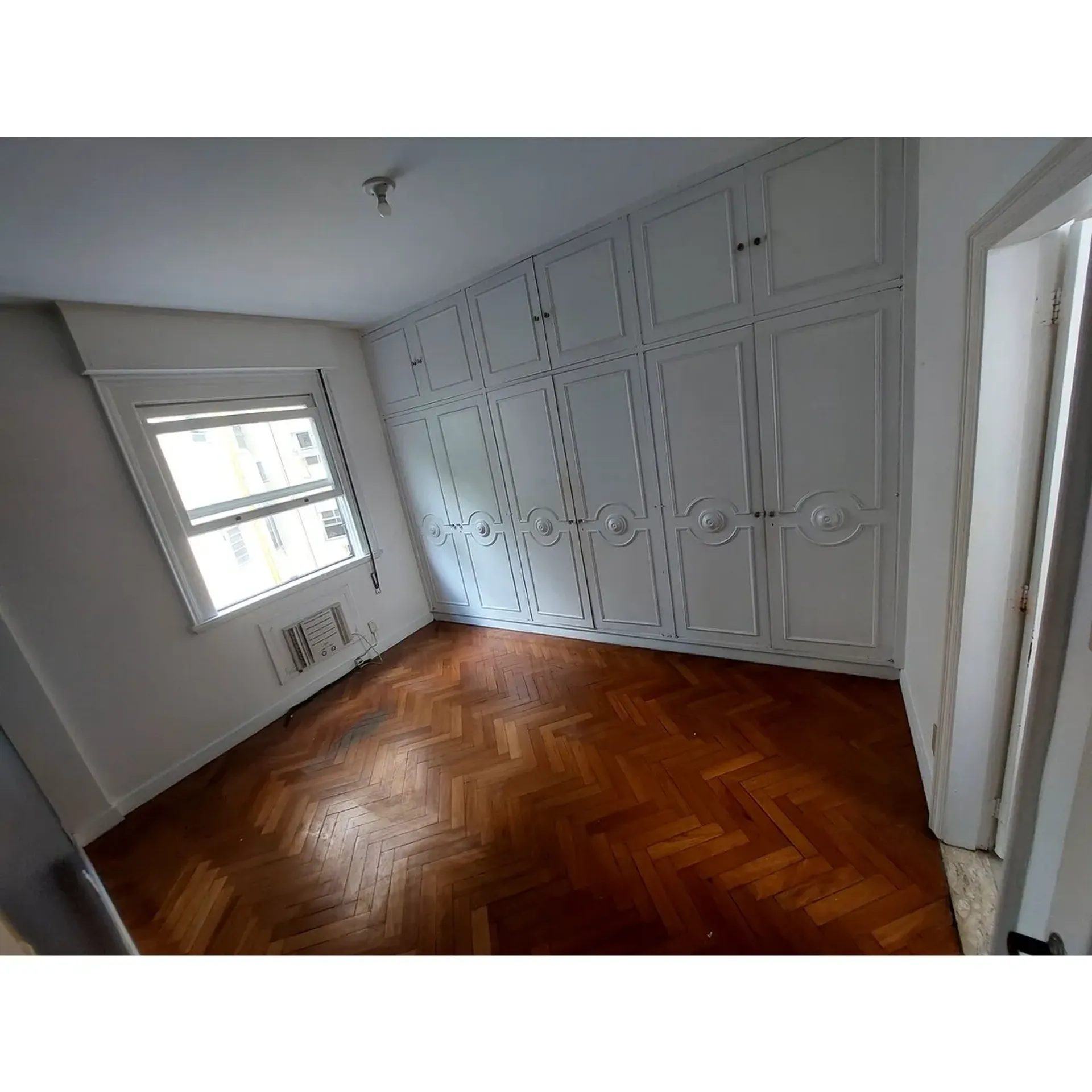 Home office in a 3-bedroom apartment, 132 m² — photo 20
