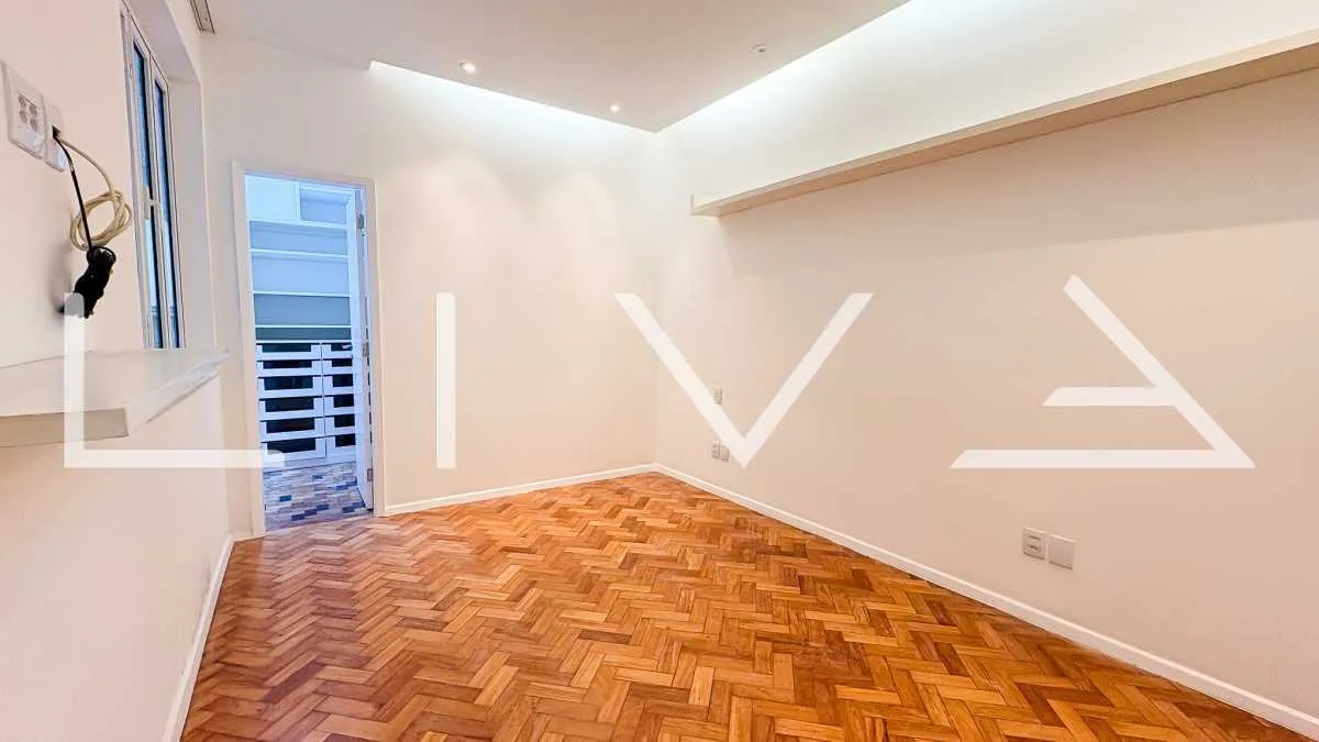 Гардеробная и 4 спальни: квартира 180 м² — photo 3