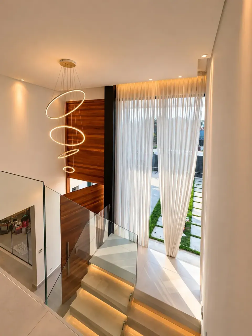 Furnished house with 5 bedrooms and 500 m², 3 parking — photo 17