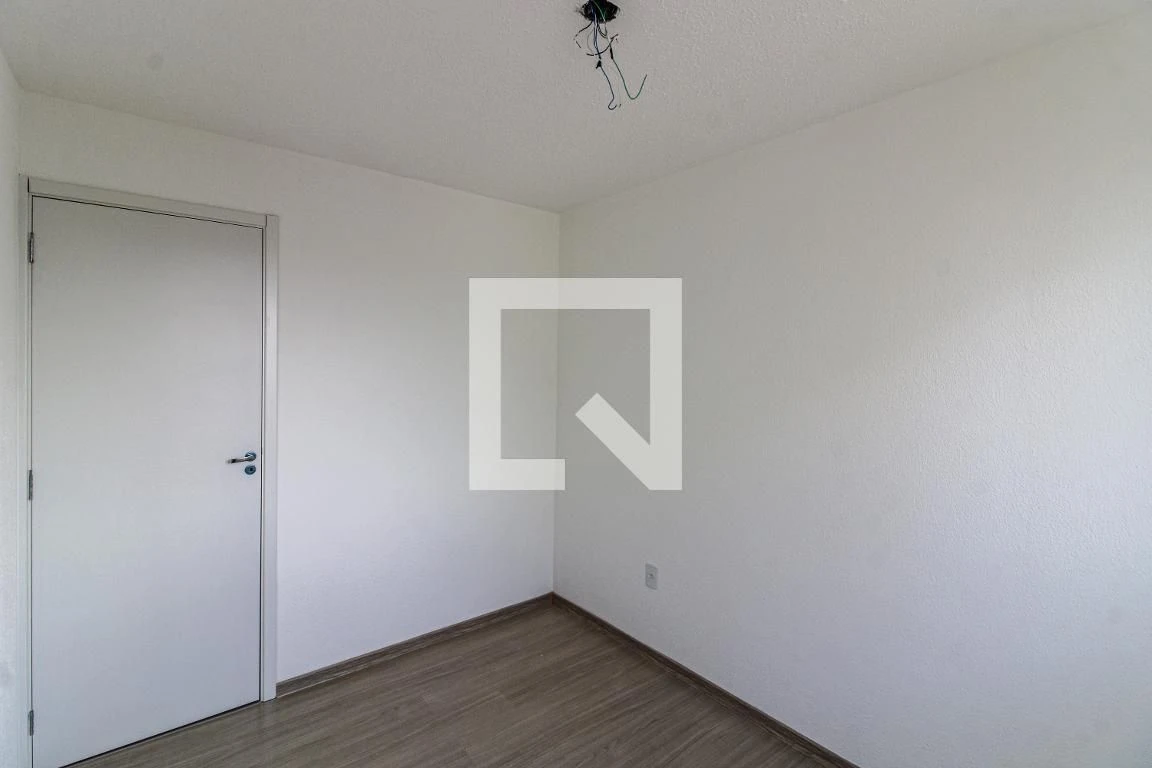 Apartamento de 2 quartos em condomínio com piscina — photo 11