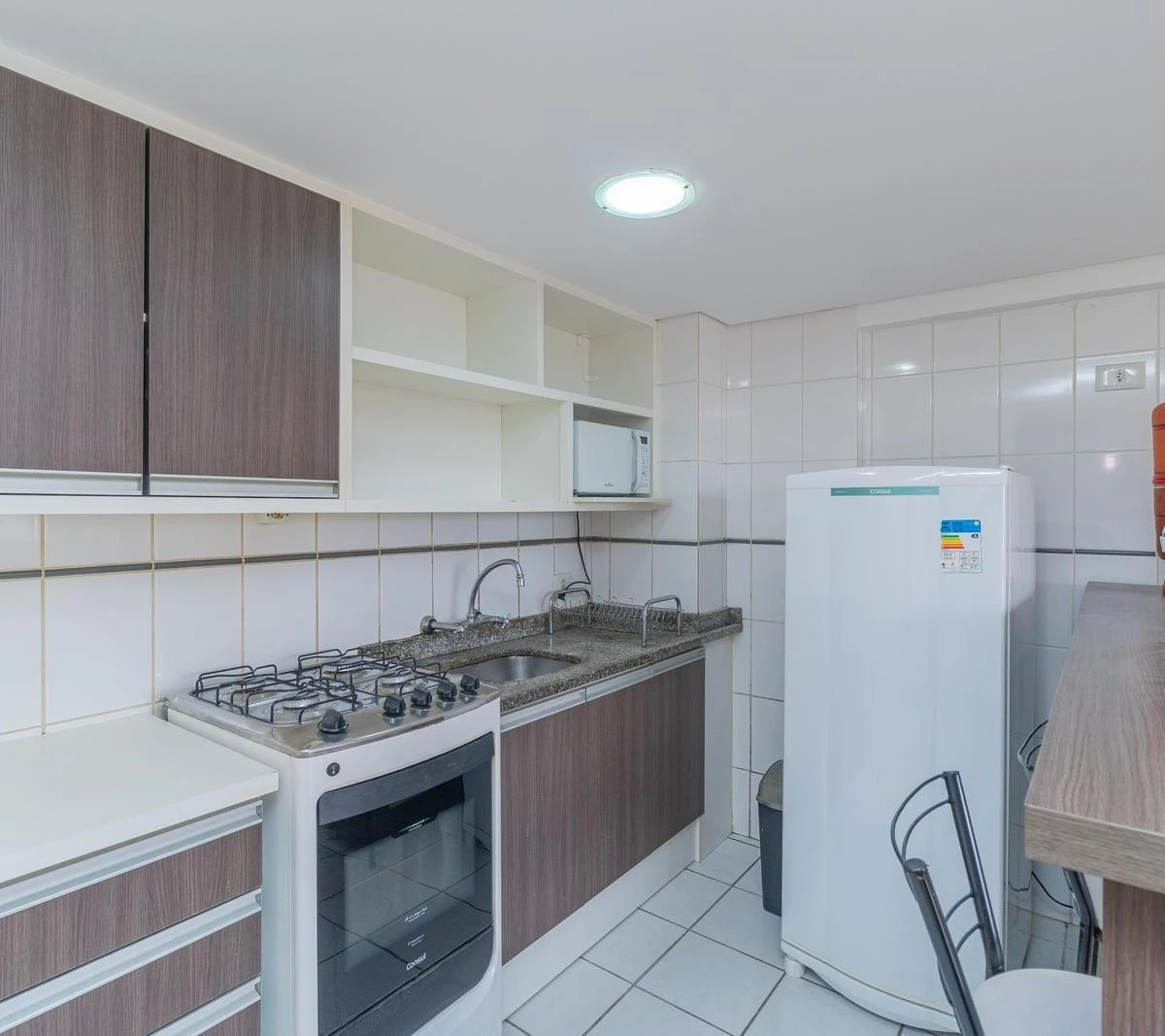 One-bedroom apartment with a home office in Curitiba — photo 2