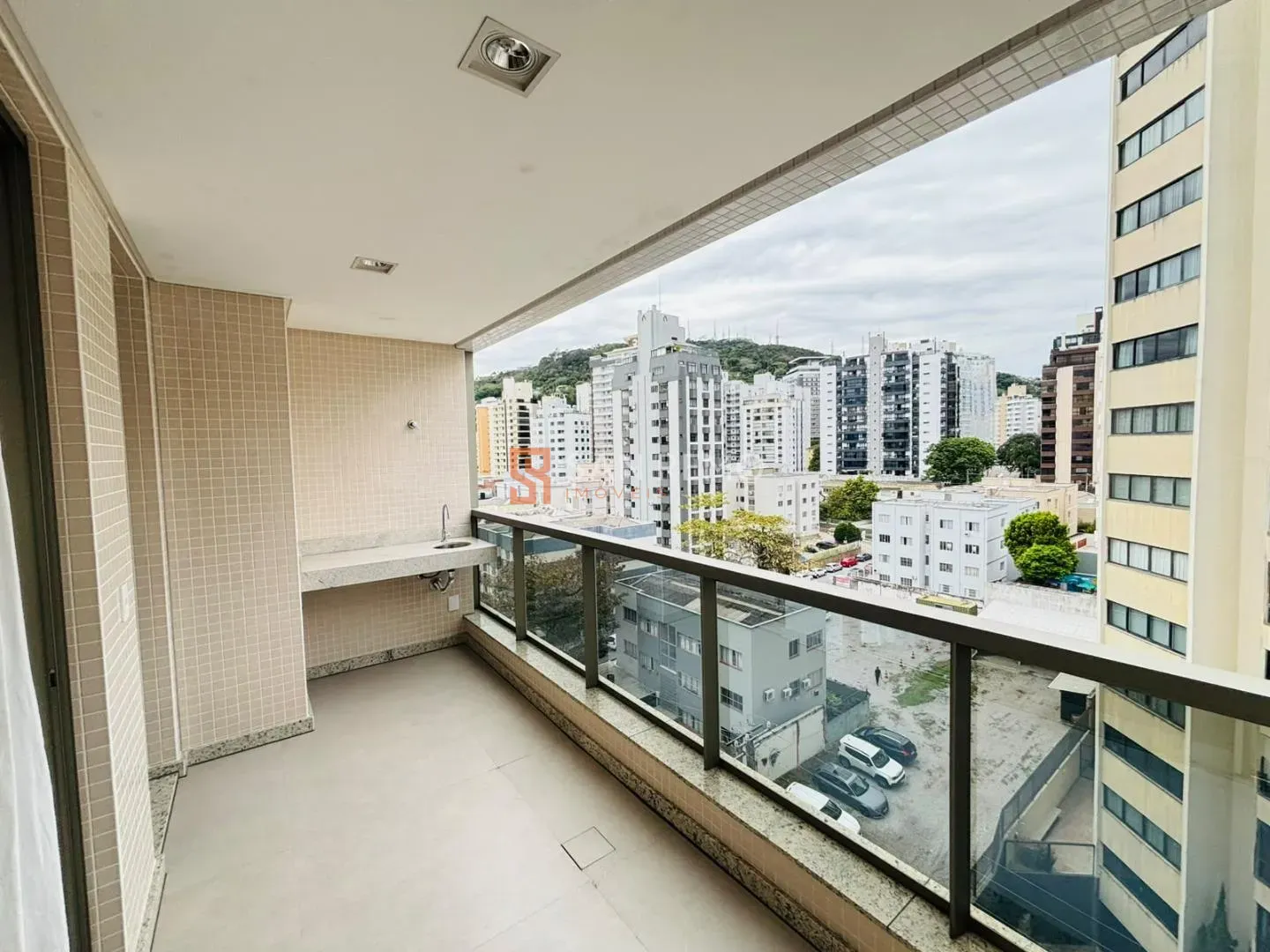 Furnished apartment, 100 m², with floor-to-ceiling windows — photo 7
