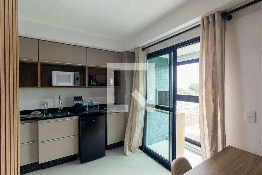 Studio with 1 bedroom and a balcony — photo 2