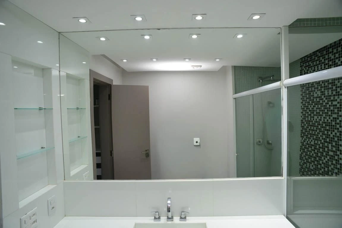 3-bedroom apartment in a building with a gym — photo 43