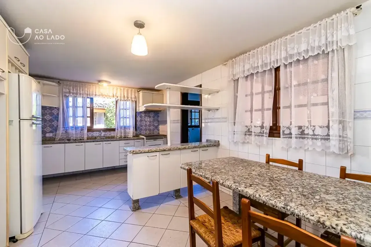 Furnished house 390 m² with 5 bedrooms and barbecue grill — photo 2